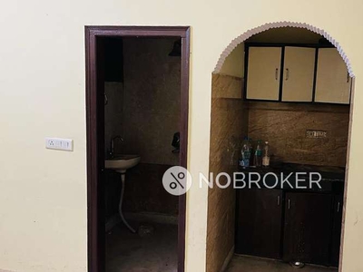 2 BHK Flat In Pocker C1 for Rent In Sector 11, Rohini