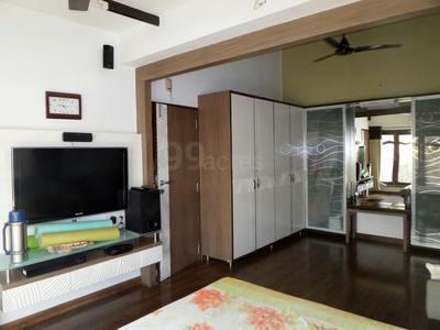 4 BHK Flat / Apartment For SALE 5 mins from Vastrapur