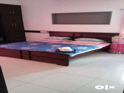 Lawspet 3 bhk fully furnished flat for rent