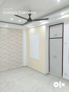 3Bed Front side, Covered Parking & Lift in Shakti Khand-2