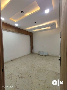 3bhk. Ready to shift. Semi Furnished. Lift, Car parking, Security