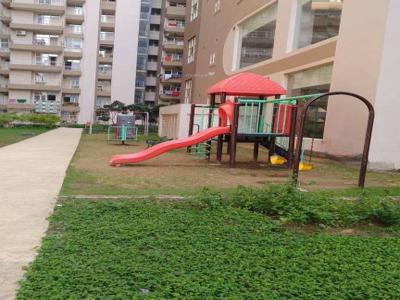 2400 sq ft 4 BHK Apartment for rent in Supertech Cape Town at Sector 74, Noida by Agent New Homes Realty