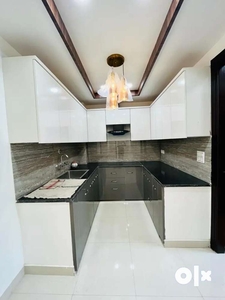 3bhk top floor with lift and car parking