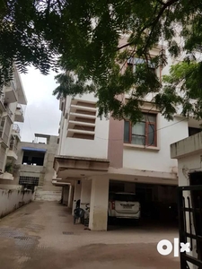 Chitrakoot Flat 3 bhk Multistory Building for Service Class Family