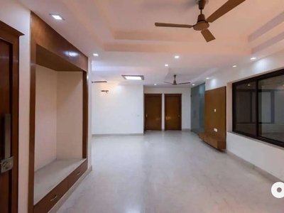 Maintained Floor For Rent In West Punjabi Bagh-