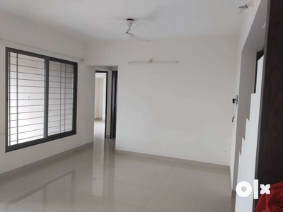 2 BED ROOM 1 BATH UREGNT SELL WITH ALL AMENITIES