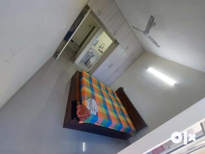 2BHK Fully Furnished in high rise society