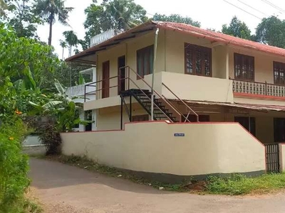 6bhk house available in Angamaly . Ok for Bachlors,family and office.