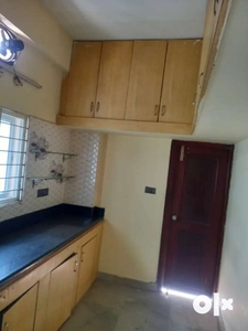 3bhk semifurnished flat for rent