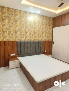 Arera colony : 4bhk apartment fully furnished covered campus prime