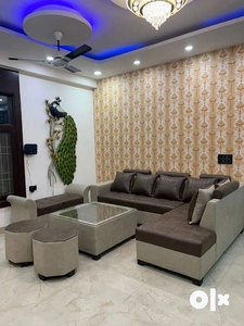 Gyan khand 2(3bhk fully furnished flat for rent