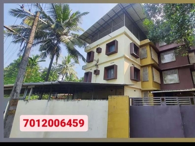 Hostel building, 9 APARTMENTS with rent of 80k