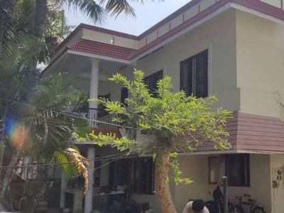 House for Rent Ayathil Jn FamilyStudents two Sepratfloor available