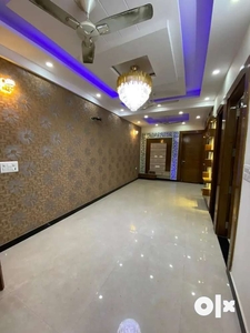 Niti khand 1(3bhk sami furnished flat for rent in Indirapuram