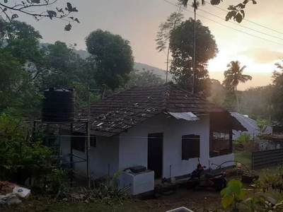Small house for sale near chimmini dam, trissur