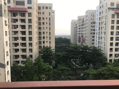 2 BHK Flat for rent in Chinar Park, Kolkata - 850 Sqft