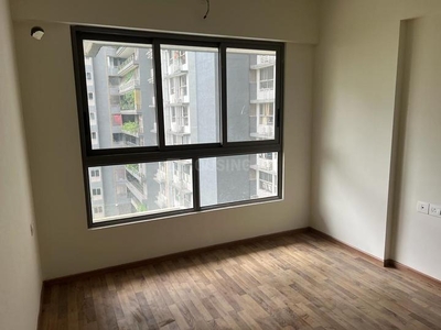 2 BHK Flat for rent in Ghatkopar West, Mumbai - 813 Sqft
