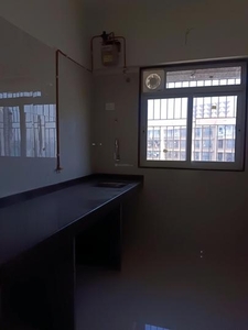 2 BHK Flat for rent in Kandivali East, Mumbai - 850 Sqft