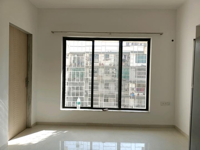 3 BHK Flat for rent in Goregaon East, Mumbai - 1300 Sqft