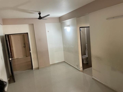 1 RK Flat for rent in Vaishno Devi Circle, Ahmedabad - 980 Sqft