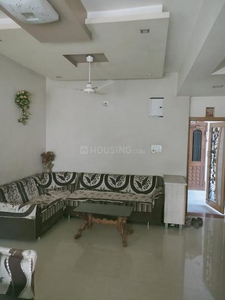 2 BHK Flat for rent in Vastrapur, Ahmedabad - 1300 Sqft