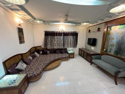 3 BHK Flat for rent in Bodakdev, Ahmedabad - 2450 Sqft