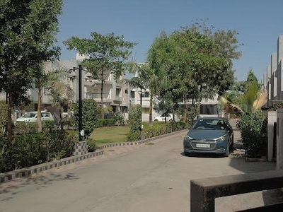 4 BHK Villa for rent in Motera, Ahmedabad - 2250 Sqft