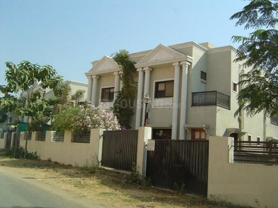 4 BHK Villa for rent in Science City, Ahmedabad - 300 Sqft
