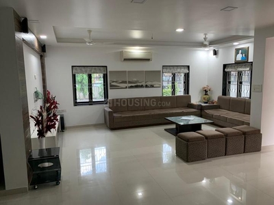 4 BHK Villa for rent in Sola, Ahmedabad - 300 Sqft