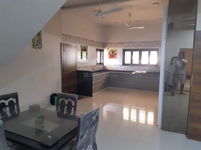 4 BHK Villa for rent in Thaltej, Ahmedabad - 3150 Sqft