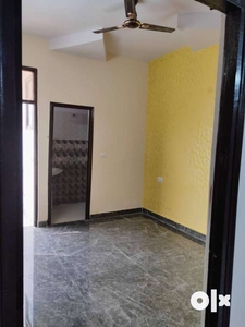Ready to move 3 Bhk # Close to market #with lift and all #Sec 1.