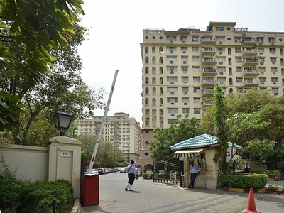 1376 sq ft 3 BHK 3T Apartment for rent in DLF Ridgewood Estate at Sector 27, Gurgaon by Agent Raman Singh