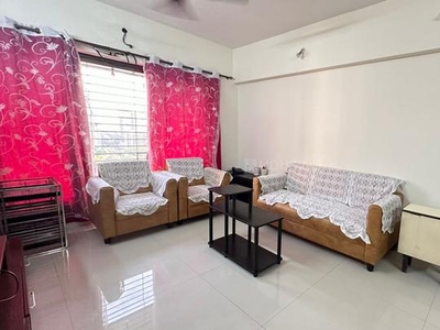 2 BHK Flat for rent in Dadar West, Mumbai - 850 Sqft