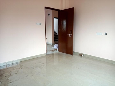2 BHK Flat for rent in VIP Nagar, Kolkata - 725 Sqft