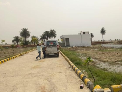 426 Sq.Mt. Plot in Greater Noida West Greater Noida