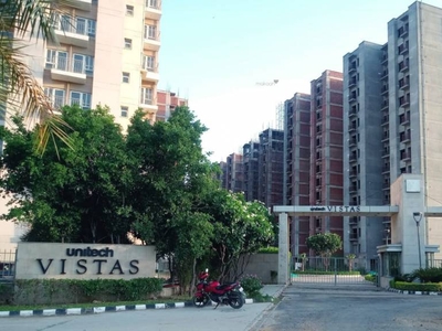 956 sq ft 2 BHK 2T East facing Apartment for sale at Rs 69.00 lacs in Unitech Vistas in New Town, Kolkata