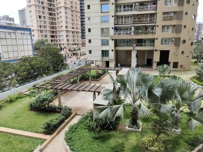 1050 sq ft 2 BHK 2T Apartment for rent in Rustomjee Ozone at Goregaon West, Mumbai by Agent Saraswati Estate Consultant