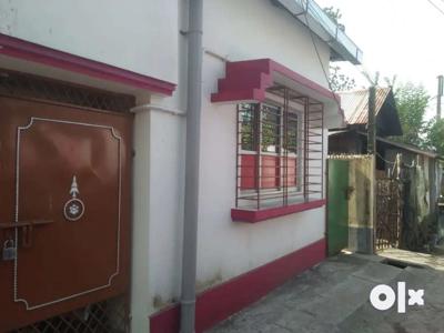 1katha 4chatak 2bed room only tin shed