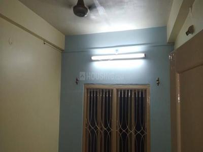 2 BHK Flat for rent in South Dum Dum, Kolkata - 670 Sqft