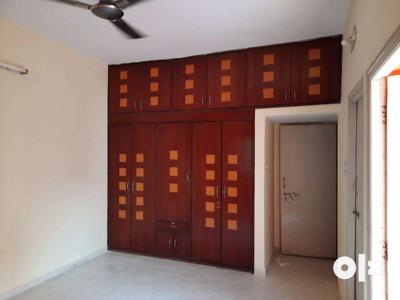 2 BHK semifurnished dupex available on rent in gotri.