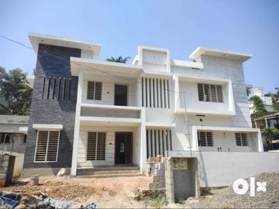 Elegant 2650 Sqft,6.5 cent,4BHK New Villa Thrissur