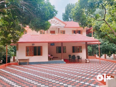5BHK Semifurnished House with 34cent in Puthupally, Kottayam,3500 sqft