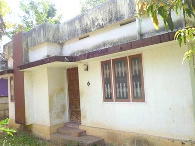 2 BHK House & Villa 800 Sq.ft. for Sale in Edappally, Ernakulam