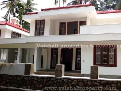 4 BHK House & Villa 2200 Sq.ft. for Sale in Kakkodi, Kozhikode