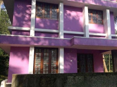 4 BHK House & Villa 1800 Sq.ft. for Sale in Karanthur, Kozhikode