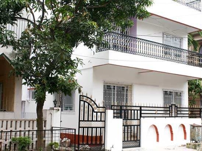 6 BHK House 1704 Sq.ft. for Sale in Block B Sector 2