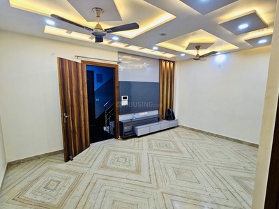 3 BHK Flat for rent in Dwarka Mor, New Delhi - 900 Sqft