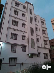 2 BHK Newly Painted Flat wd 24*7 cctv Servilance.