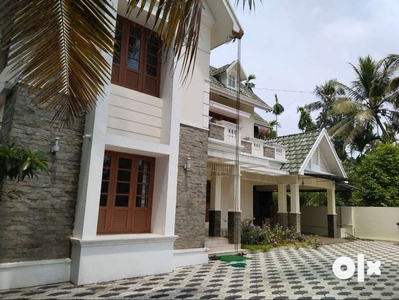 2 BHK Upstairs House for Rent