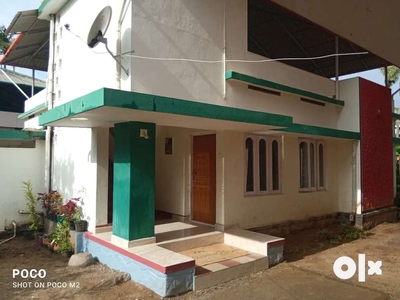 2bhk independent house in Petta